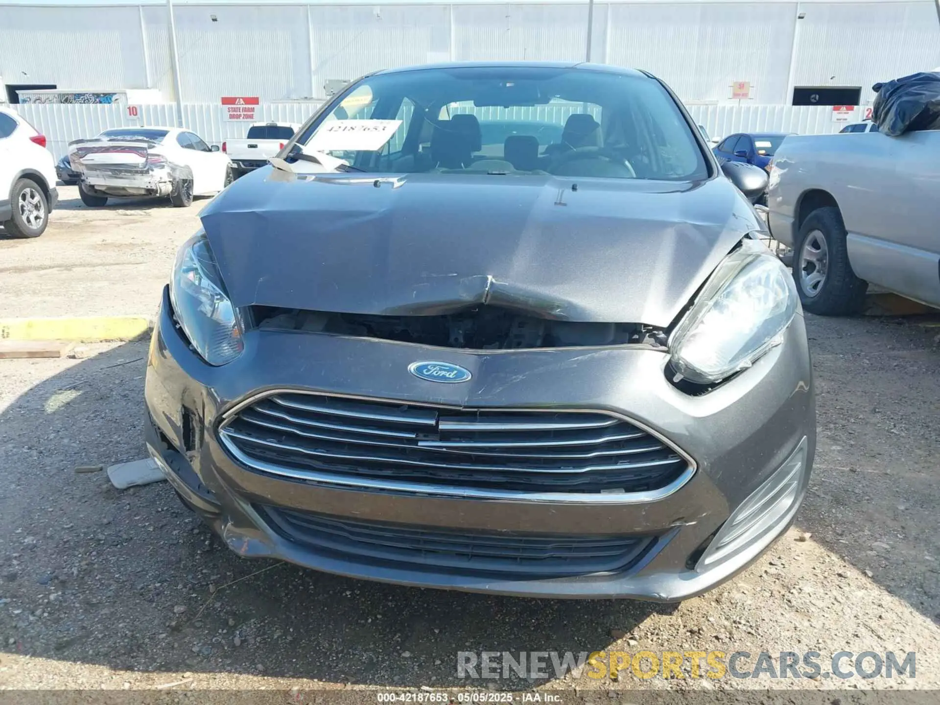 12 Photograph of a damaged car 3FADP4BJXKM102440 FORD FIESTA 2019