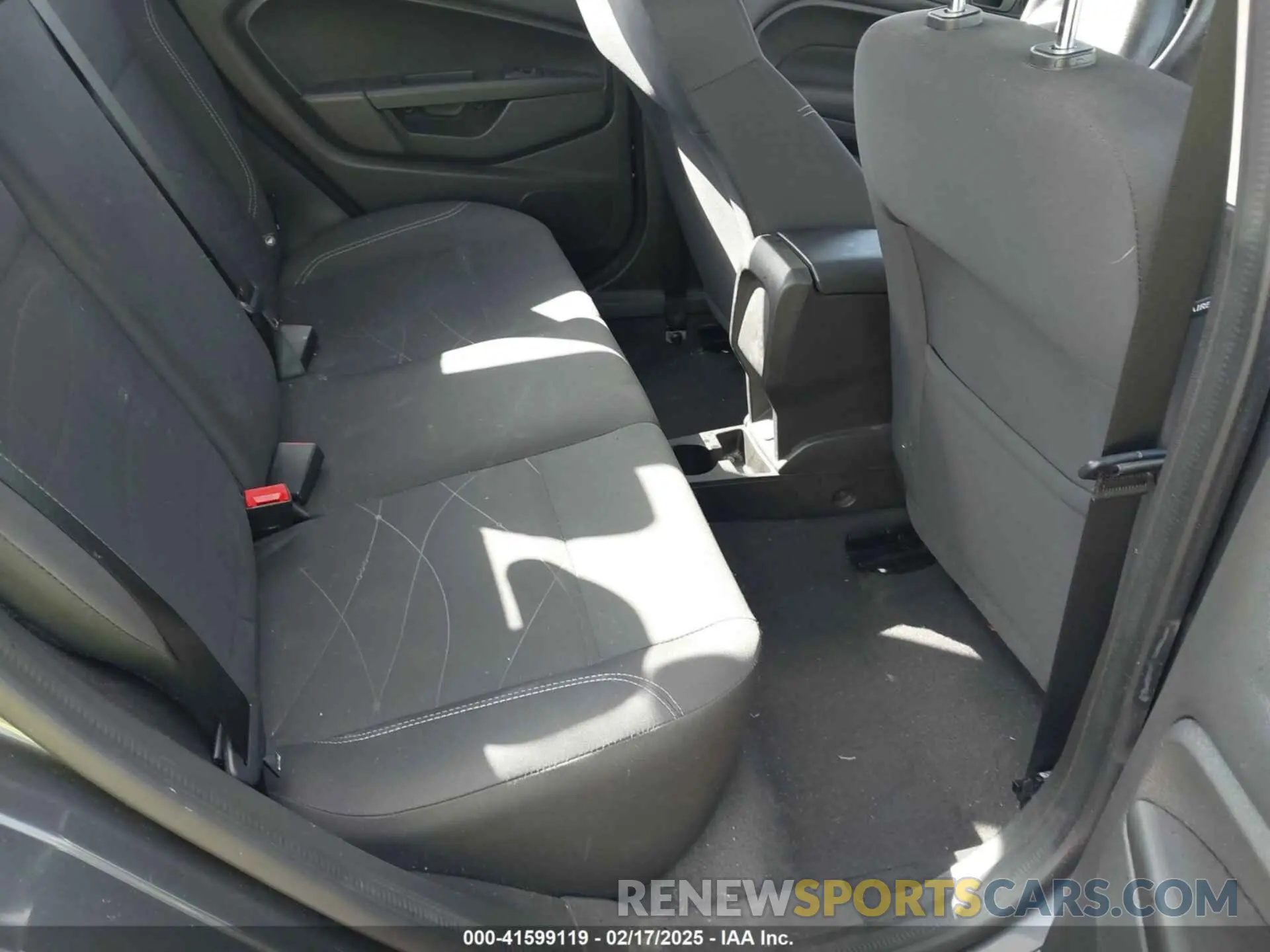 8 Photograph of a damaged car 3FADP4BJXKM131744 FORD FIESTA 2019