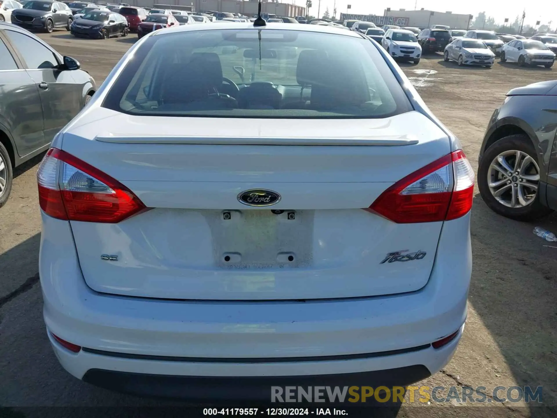 17 Photograph of a damaged car 3FADP4BJXKM134062 FORD FIESTA 2019