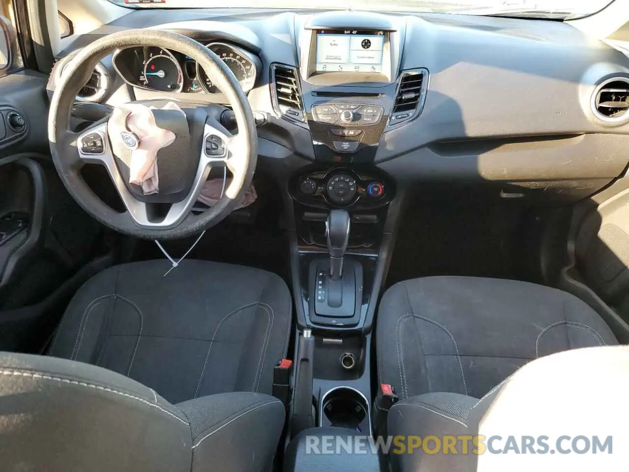 8 Photograph of a damaged car 3FADP4BJXKM135891 FORD FIESTA 2019