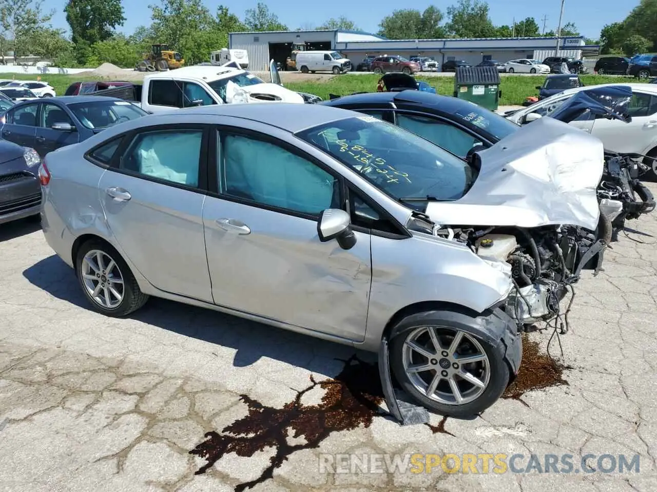 4 Photograph of a damaged car 3FADP4BJXKM137365 FORD FIESTA 2019
