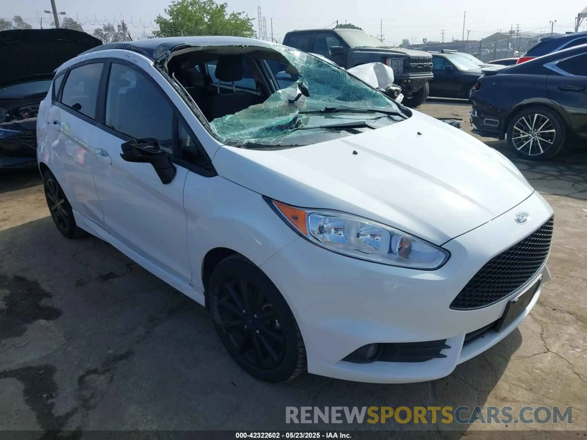 1 Photograph of a damaged car 3FADP4DJ1KM112318 FORD FIESTA 2019