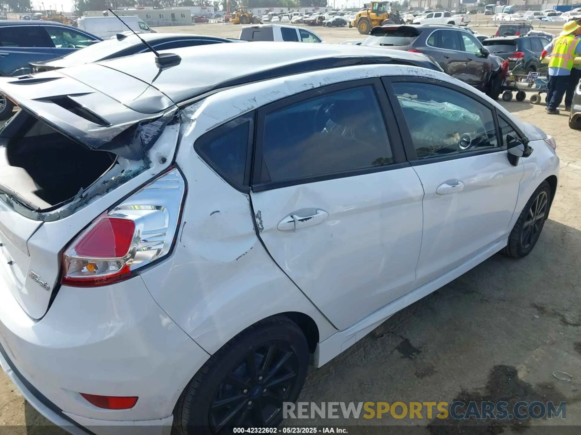 15 Photograph of a damaged car 3FADP4DJ1KM112318 FORD FIESTA 2019
