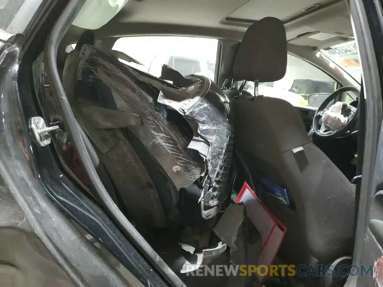 10 Photograph of a damaged car 3FADP4DJ8KM113935 FORD FIESTA 2019