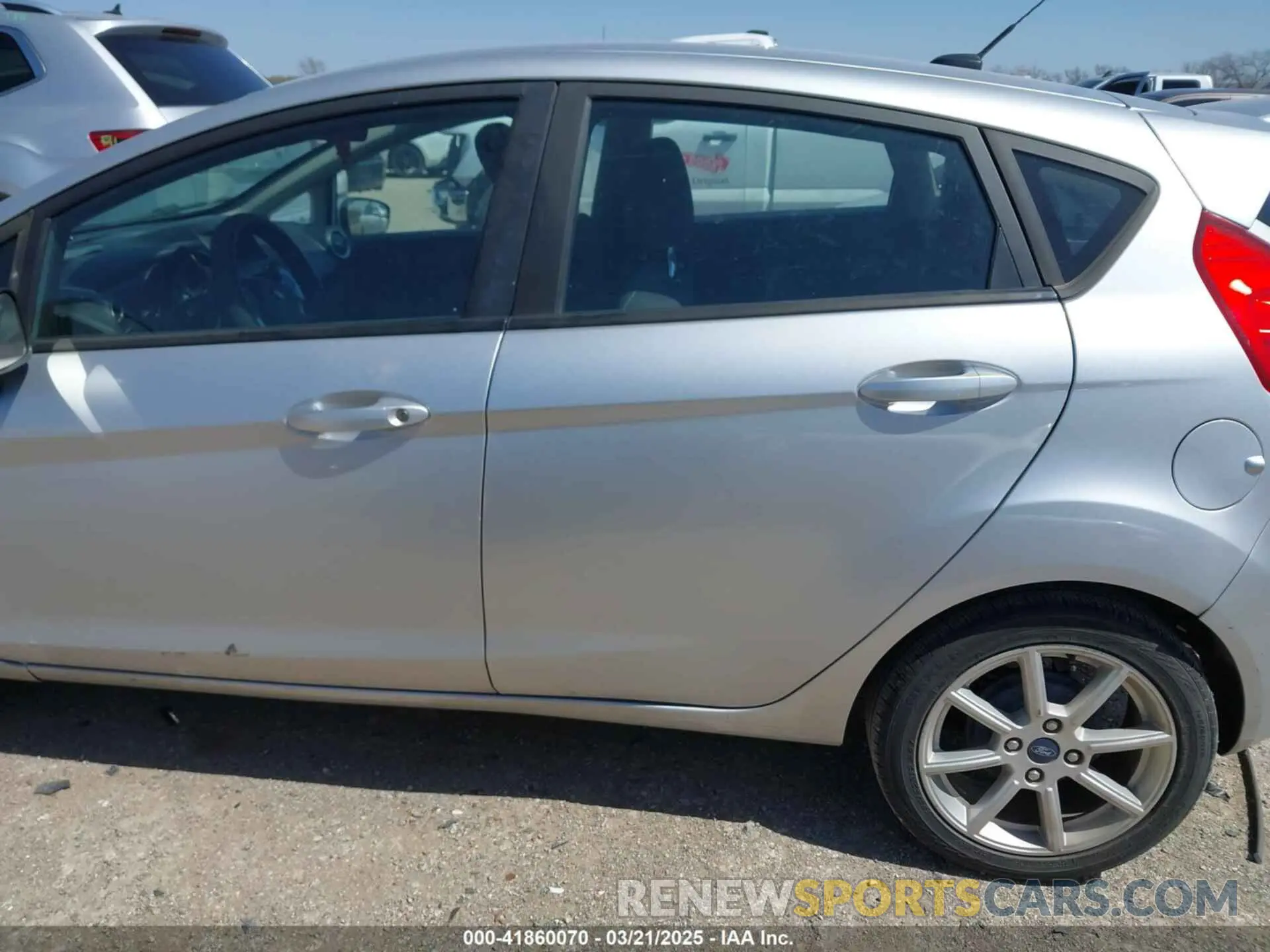 15 Photograph of a damaged car 3FADP4EJ0KM148614 FORD FIESTA 2019