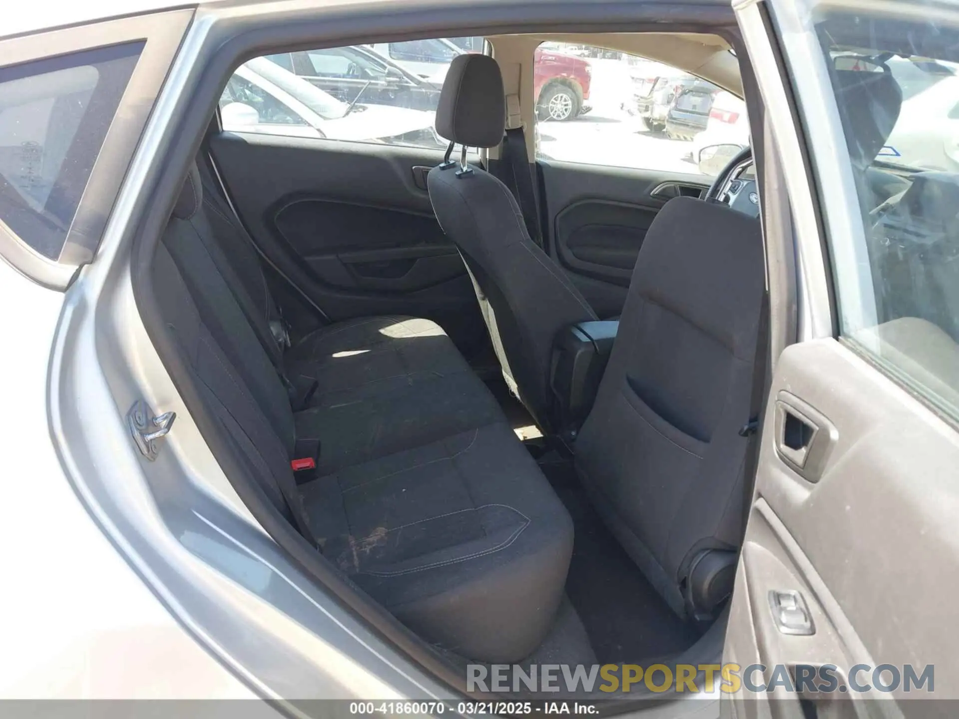 8 Photograph of a damaged car 3FADP4EJ0KM148614 FORD FIESTA 2019