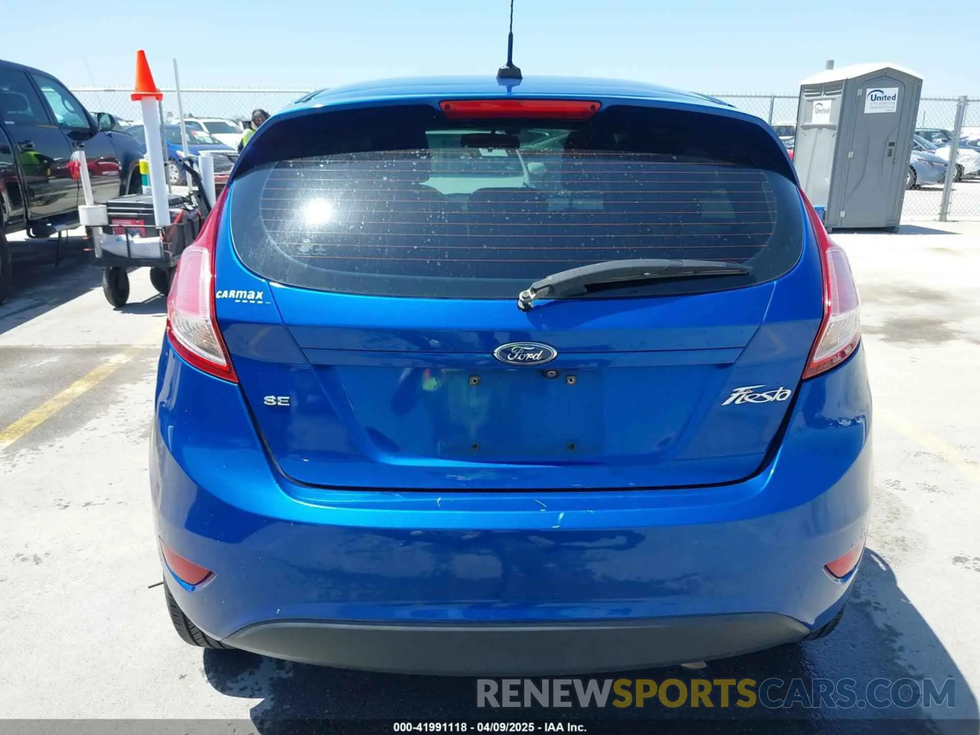 17 Photograph of a damaged car 3FADP4EJ0KM159693 FORD FIESTA 2019