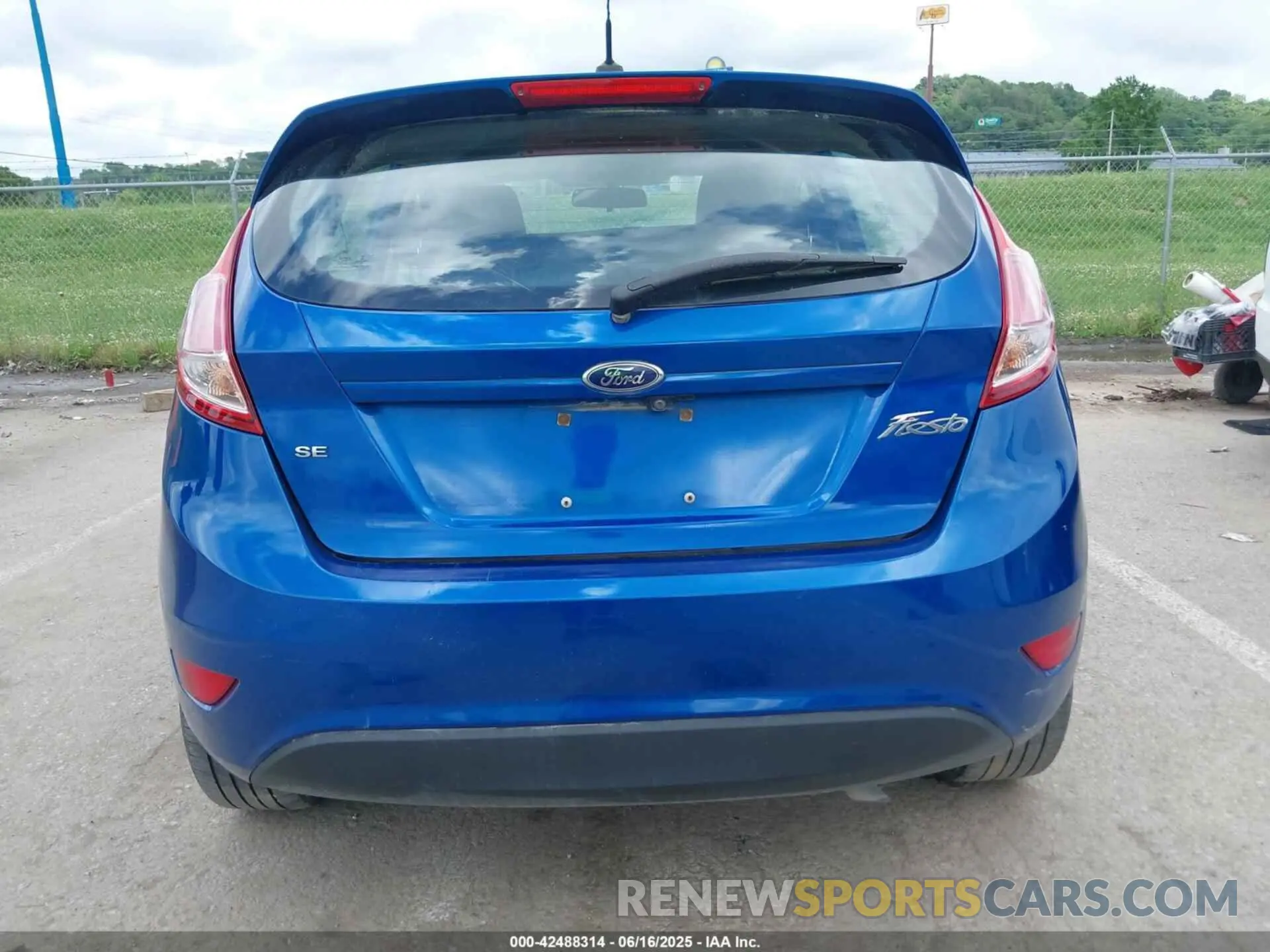 17 Photograph of a damaged car 3FADP4EJ1KM134558 FORD FIESTA 2019