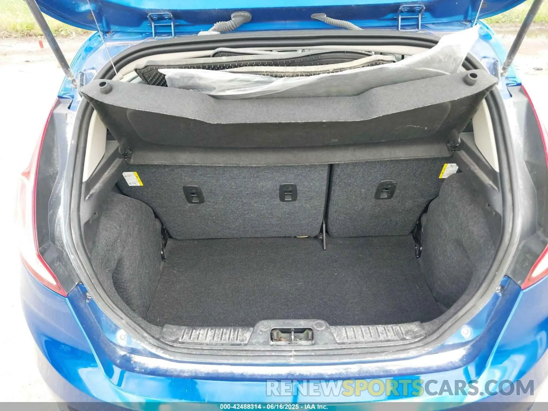 18 Photograph of a damaged car 3FADP4EJ1KM134558 FORD FIESTA 2019