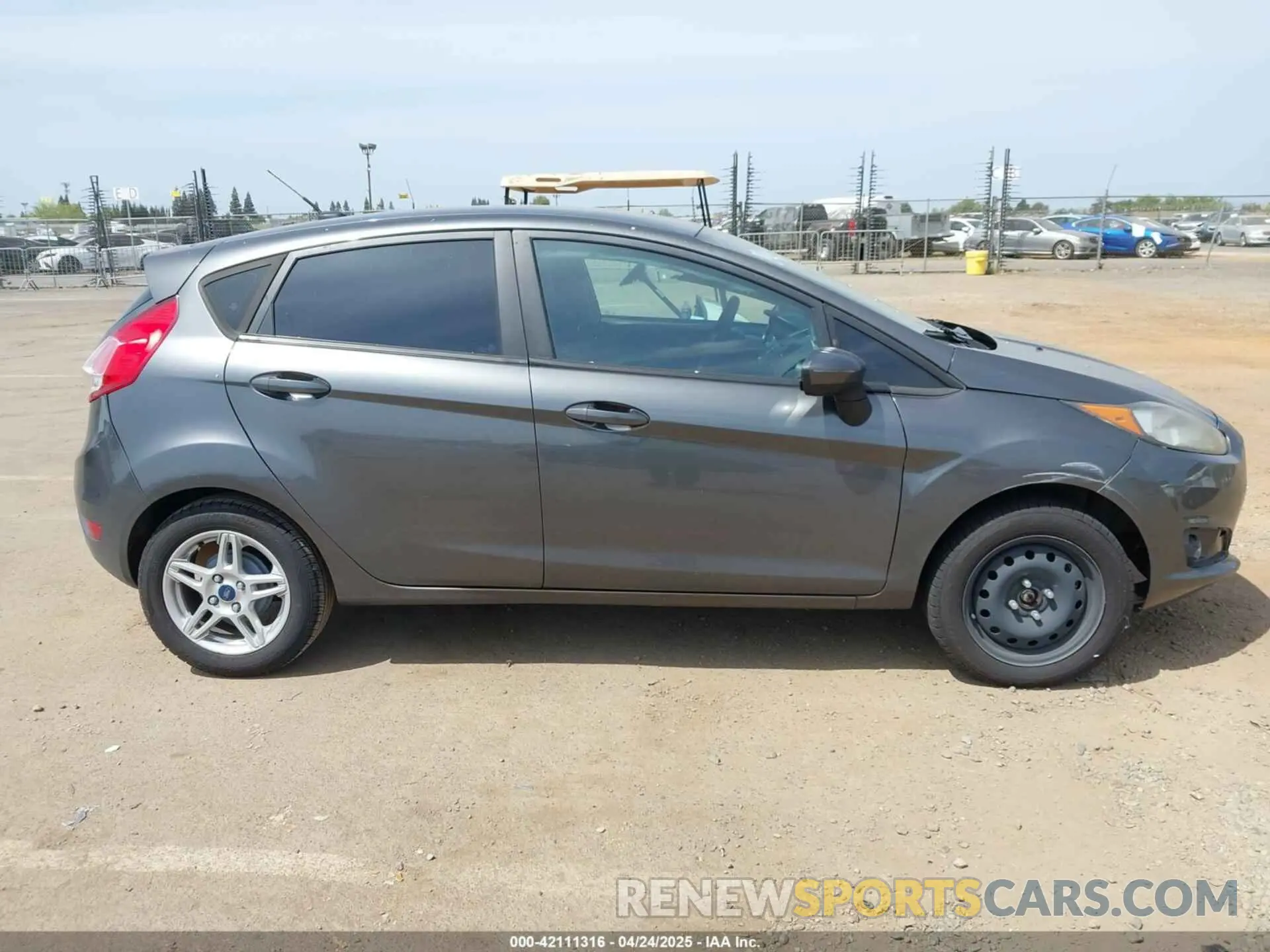 13 Photograph of a damaged car 3FADP4EJ2KM102475 FORD FIESTA 2019