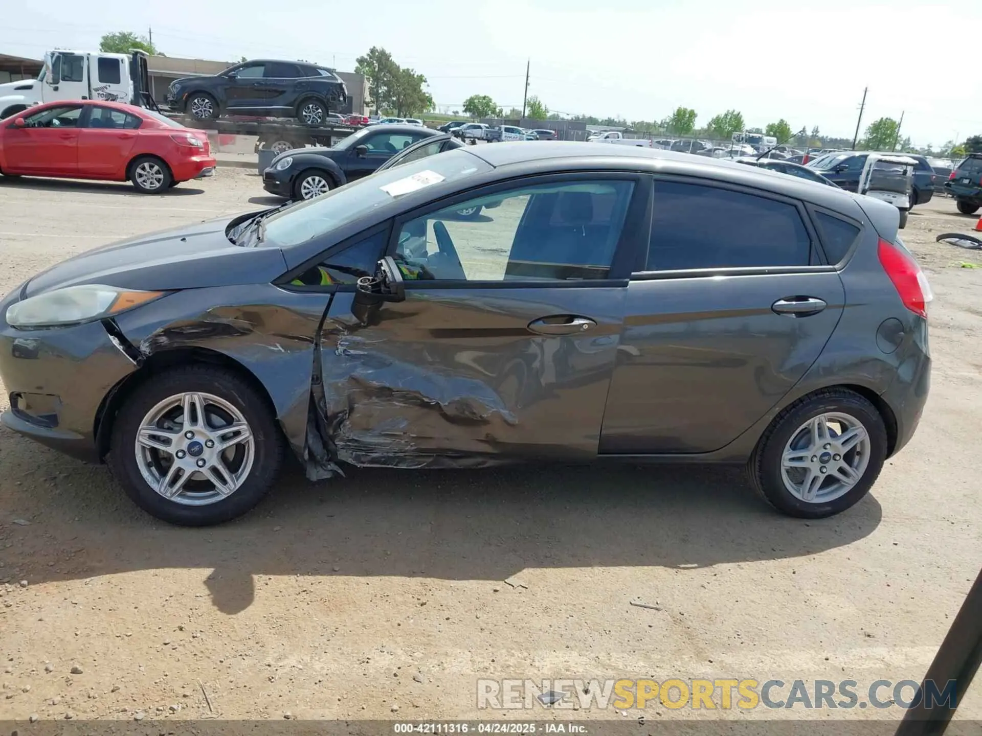 14 Photograph of a damaged car 3FADP4EJ2KM102475 FORD FIESTA 2019