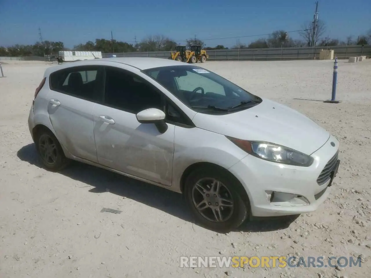 4 Photograph of a damaged car 3FADP4EJ2KM121270 FORD FIESTA 2019