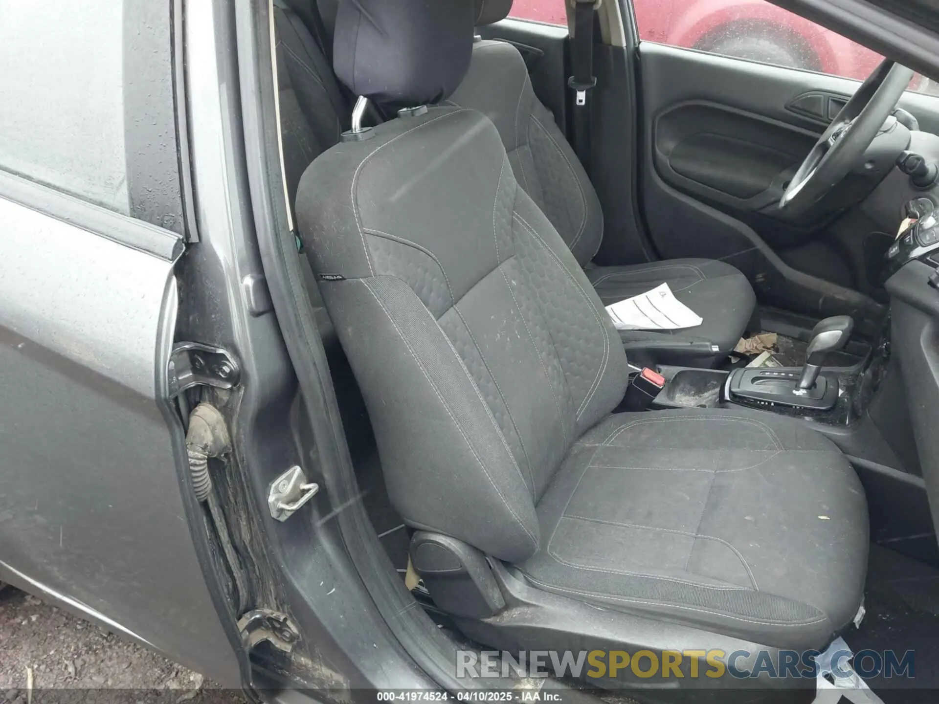 5 Photograph of a damaged car 3FADP4EJ3KM137591 FORD FIESTA 2019
