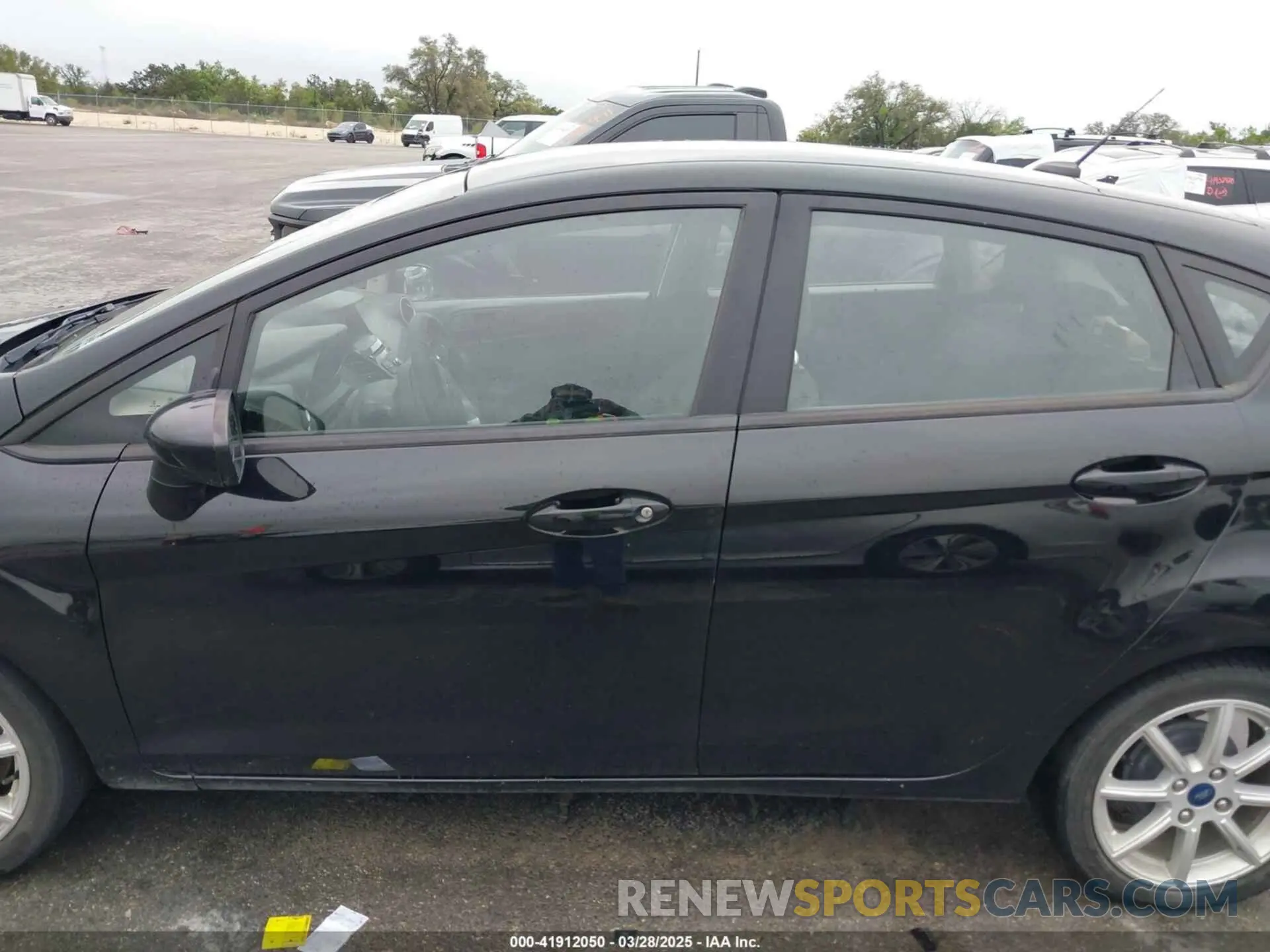 14 Photograph of a damaged car 3FADP4EJ3KM138059 FORD FIESTA 2019