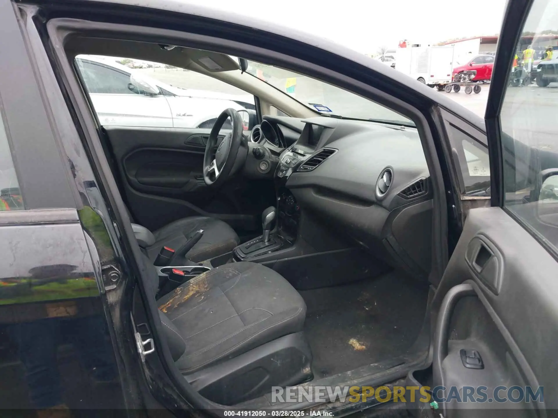 5 Photograph of a damaged car 3FADP4EJ3KM138059 FORD FIESTA 2019