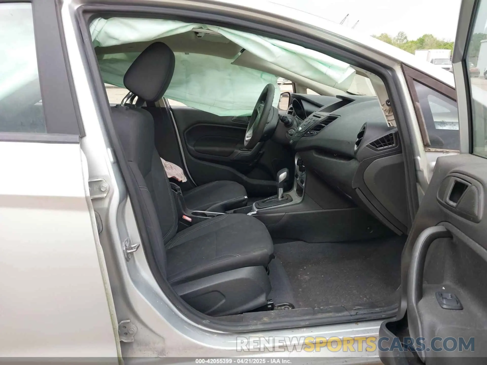 5 Photograph of a damaged car 3FADP4EJ3KM145397 FORD FIESTA 2019