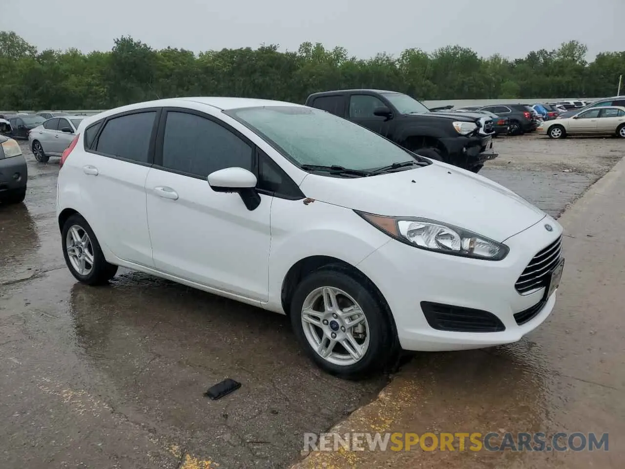 4 Photograph of a damaged car 3FADP4EJ5KM118170 FORD FIESTA 2019