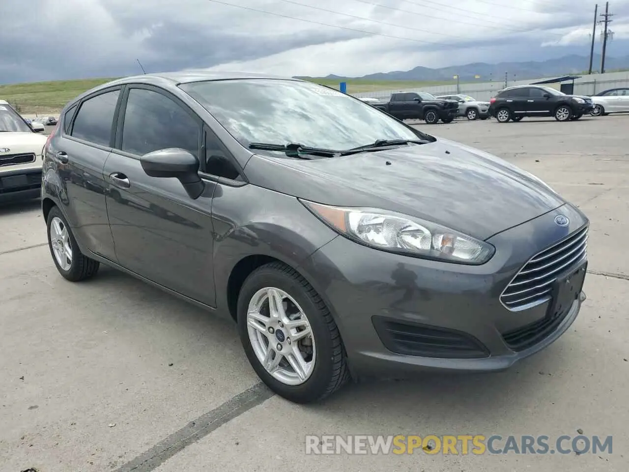 4 Photograph of a damaged car 3FADP4EJ5KM118332 FORD FIESTA 2019