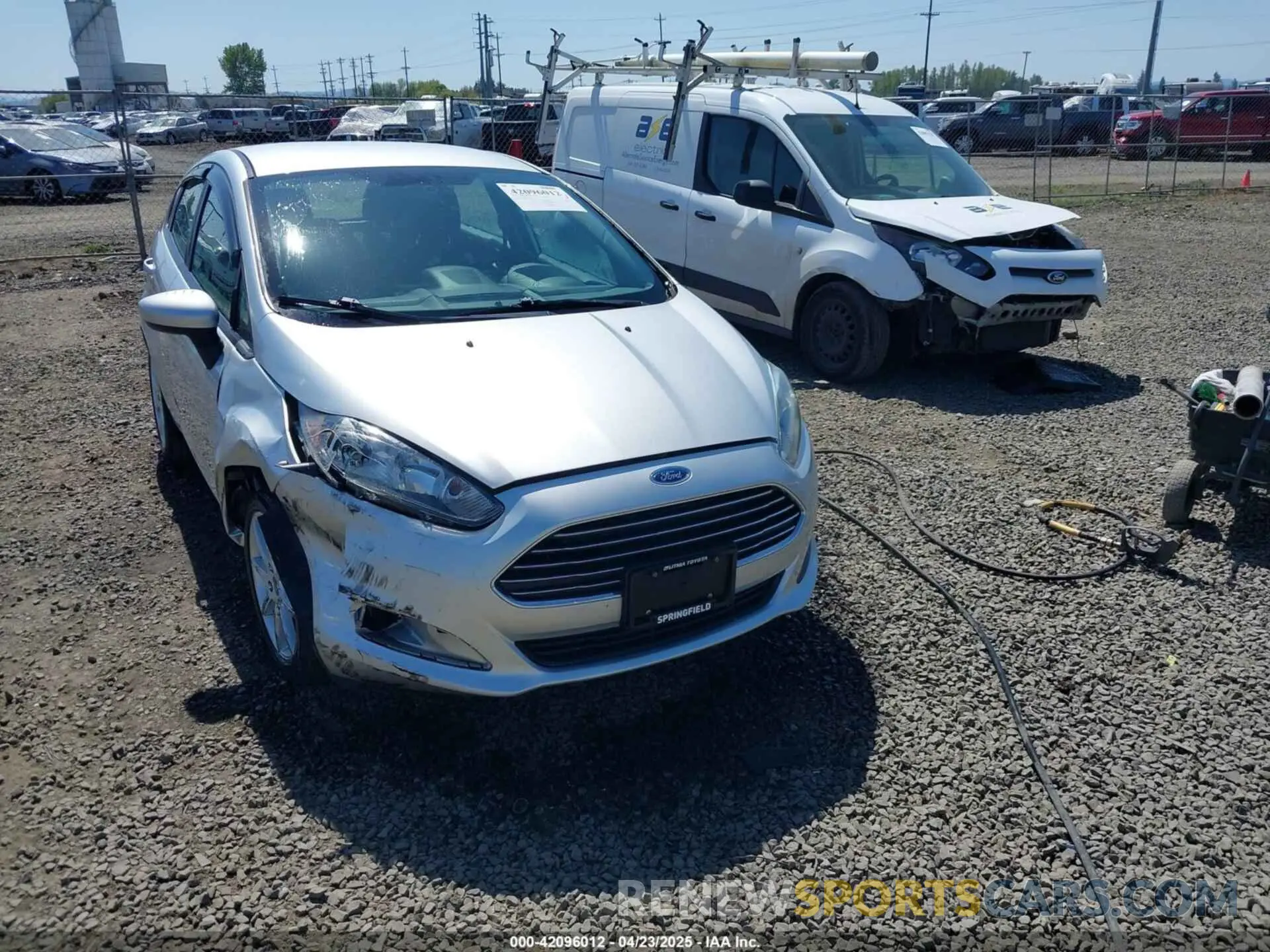 12 Photograph of a damaged car 3FADP4EJ5KM143330 FORD FIESTA 2019