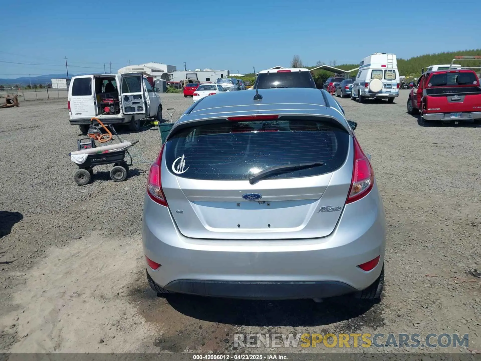 16 Photograph of a damaged car 3FADP4EJ5KM143330 FORD FIESTA 2019