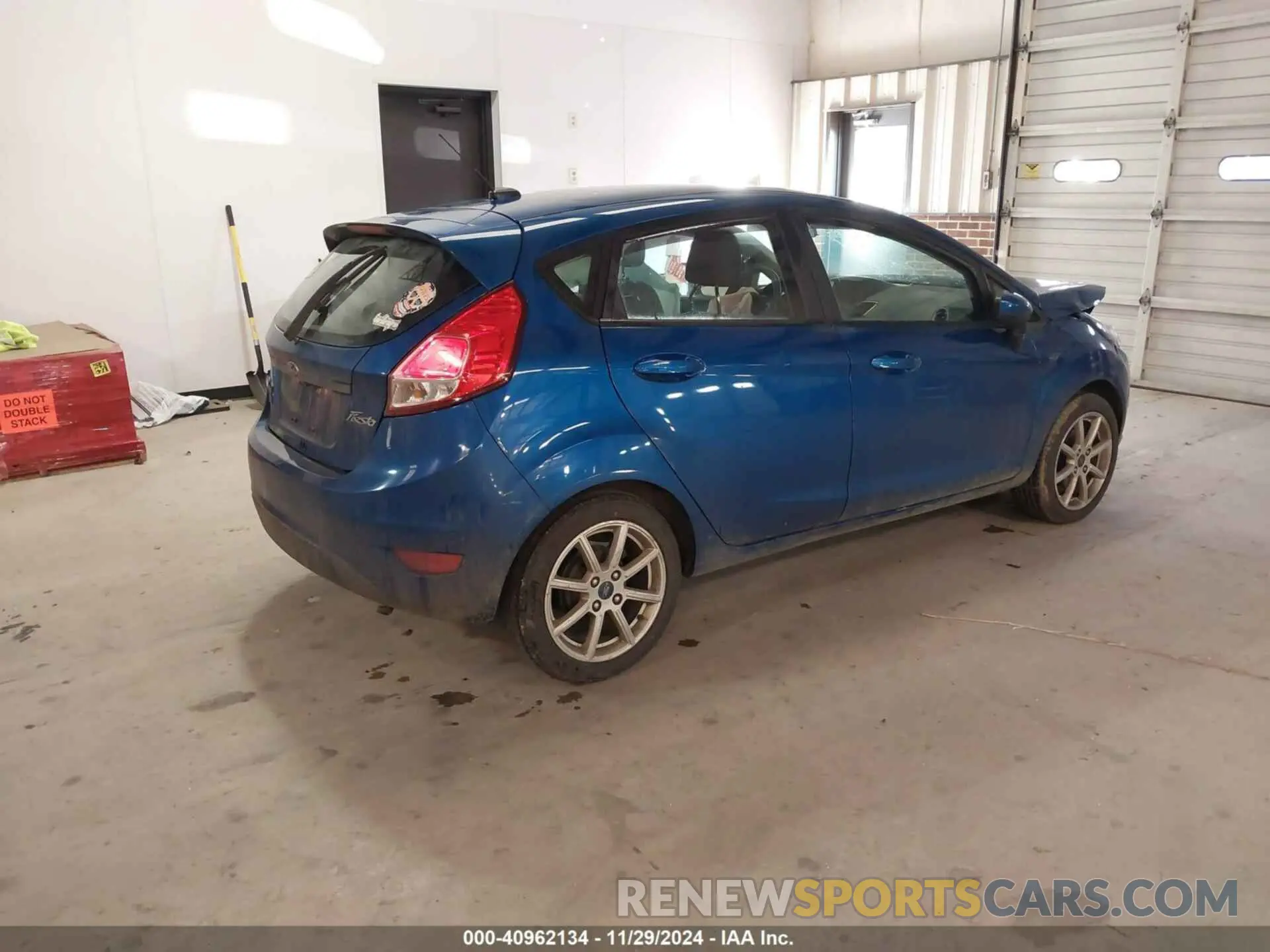 4 Photograph of a damaged car 3FADP4EJ6KM124270 FORD FIESTA 2019