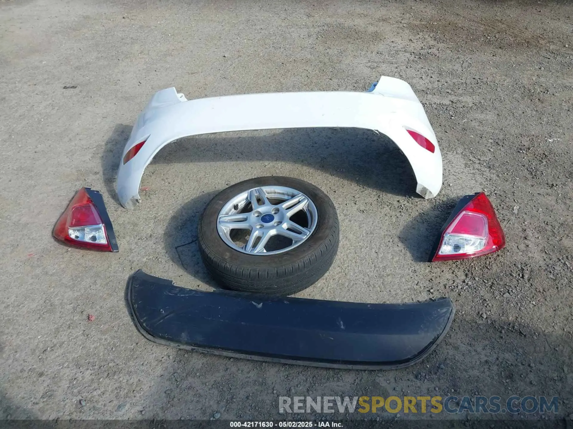 12 Photograph of a damaged car 3FADP4EJ6KM127878 FORD FIESTA 2019