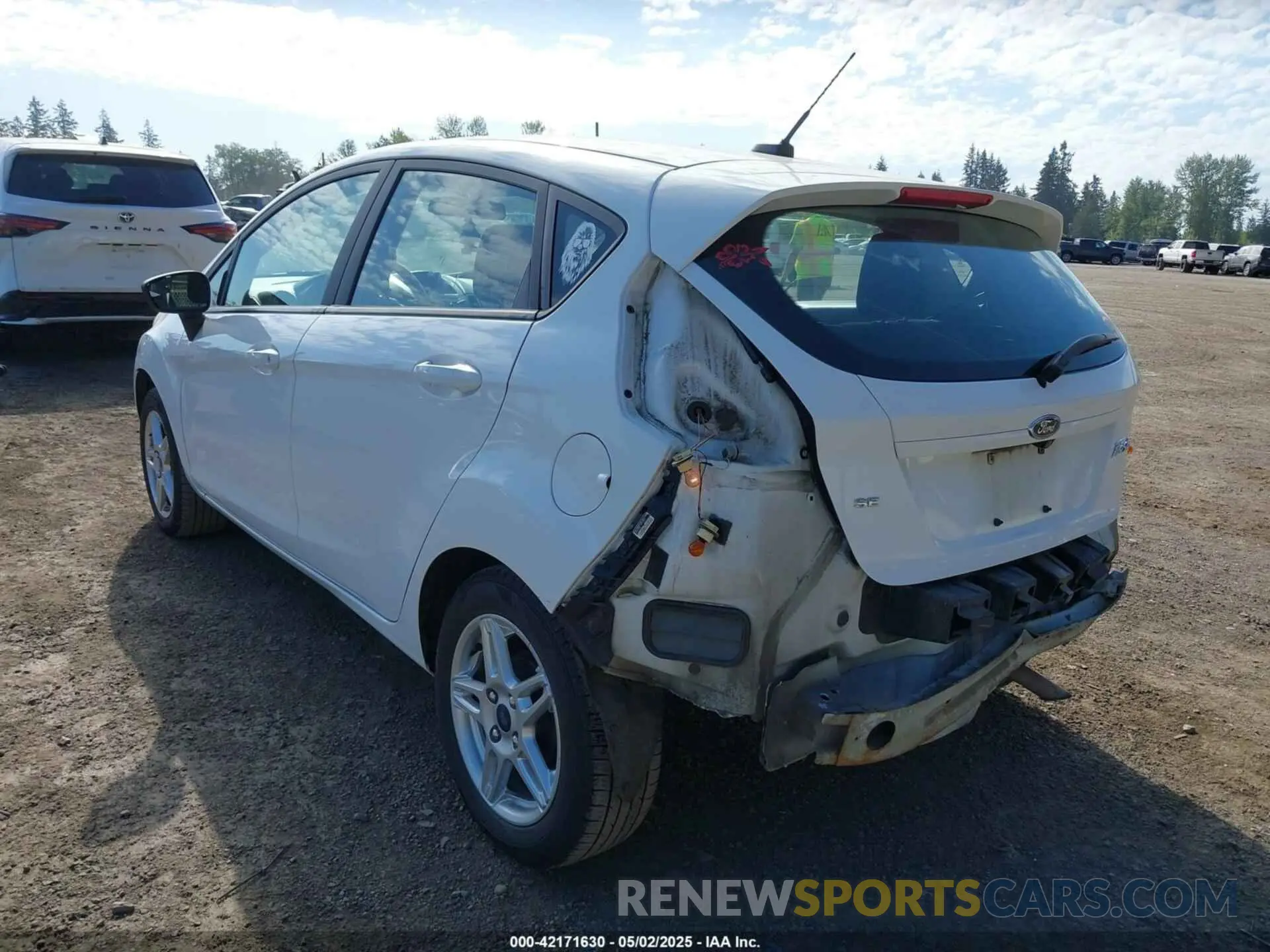 3 Photograph of a damaged car 3FADP4EJ6KM127878 FORD FIESTA 2019