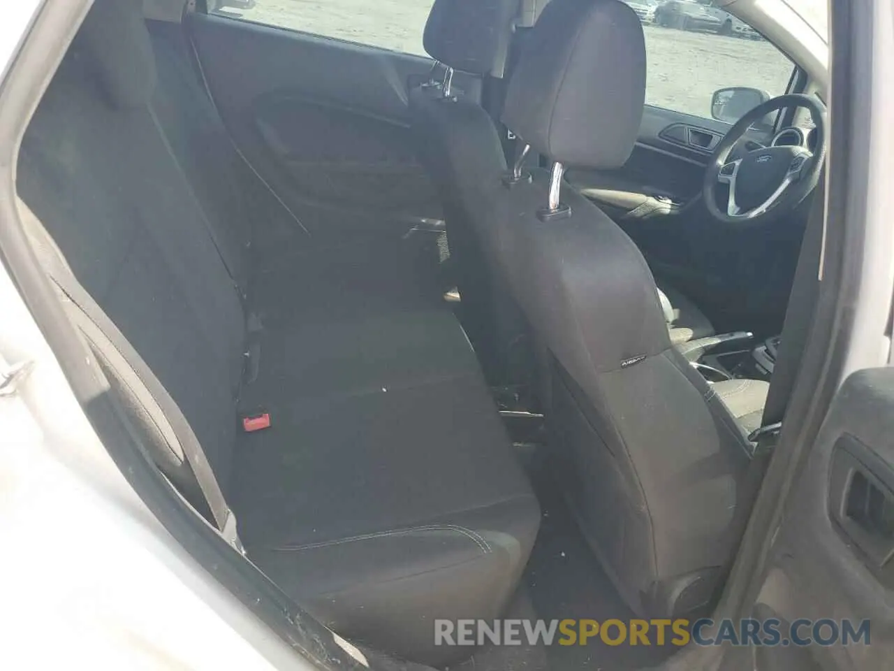 10 Photograph of a damaged car 3FADP4EJ7KM129929 FORD FIESTA 2019
