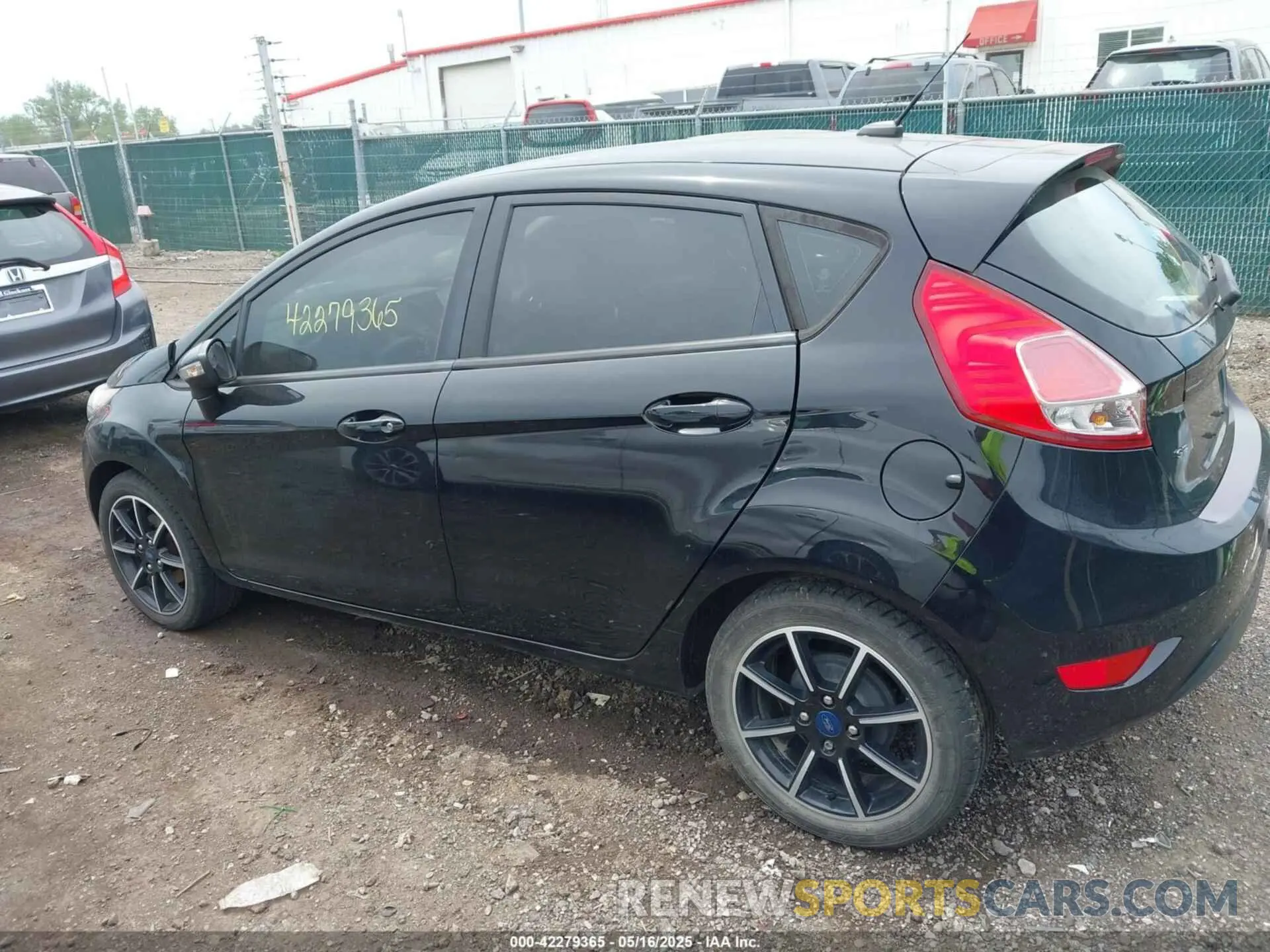 14 Photograph of a damaged car 3FADP4EJ9KM135957 FORD FIESTA 2019