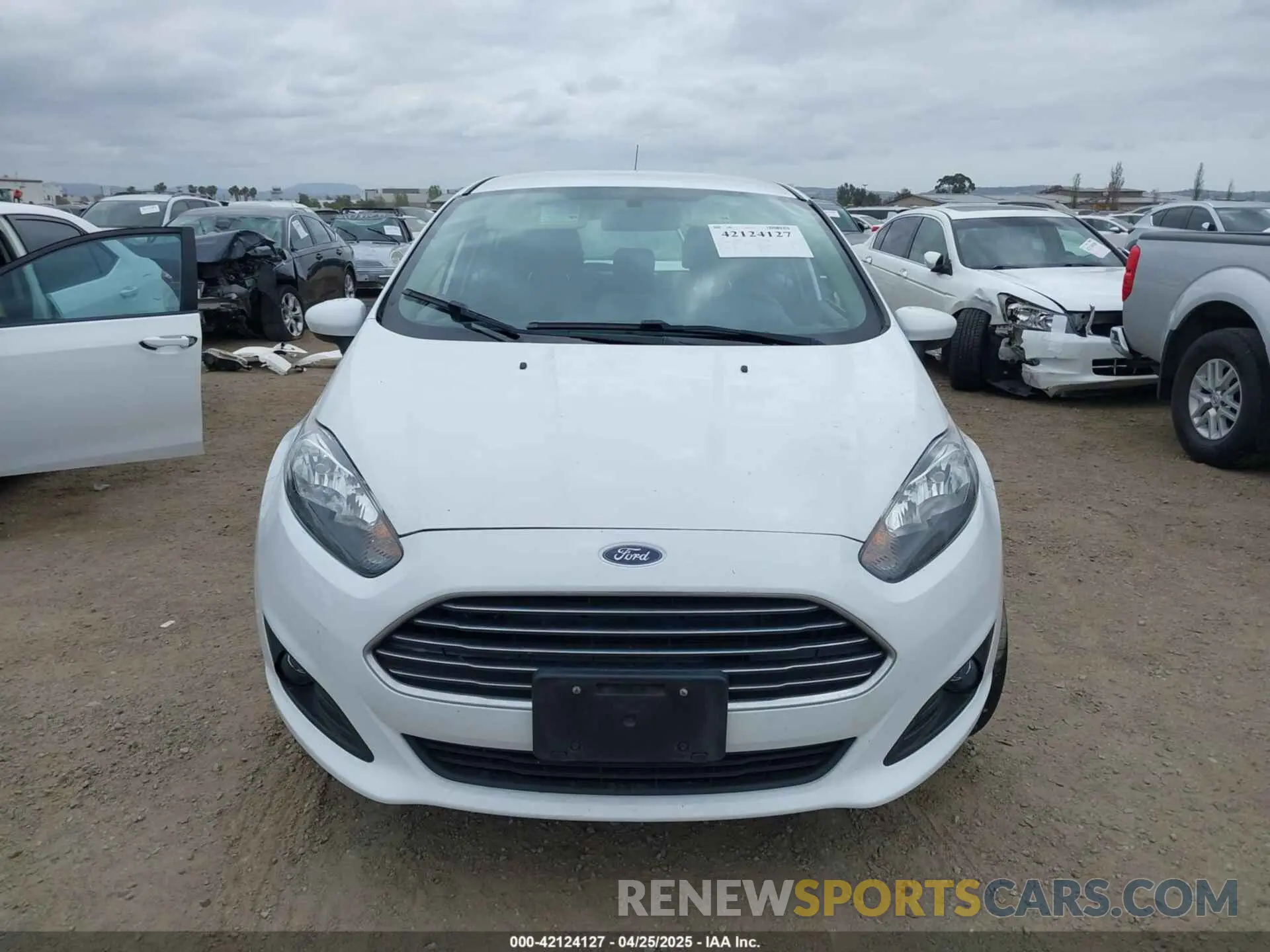12 Photograph of a damaged car 3FADP4EJXKM143274 FORD FIESTA 2019