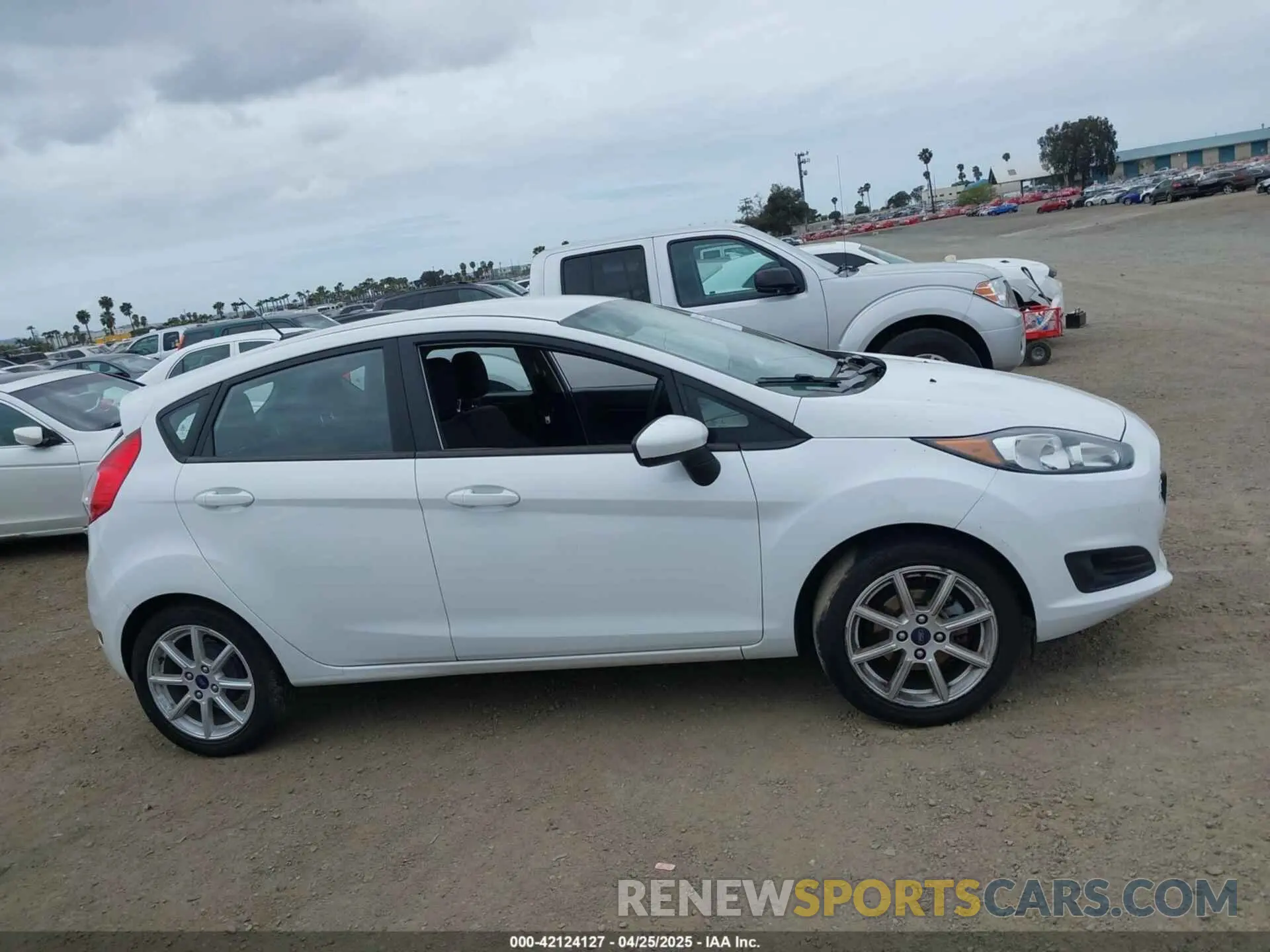 13 Photograph of a damaged car 3FADP4EJXKM143274 FORD FIESTA 2019