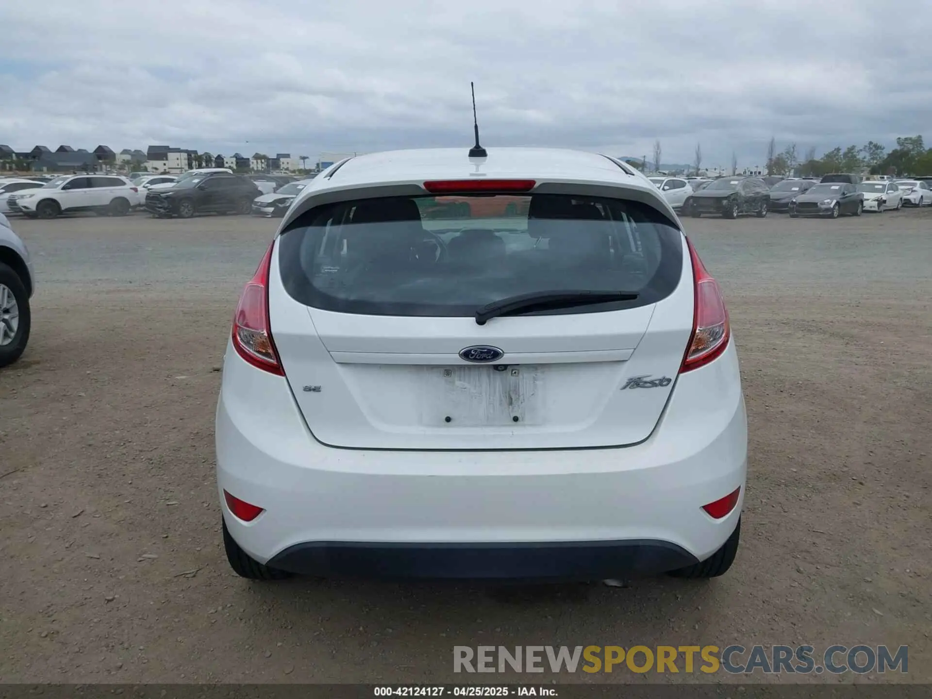 16 Photograph of a damaged car 3FADP4EJXKM143274 FORD FIESTA 2019