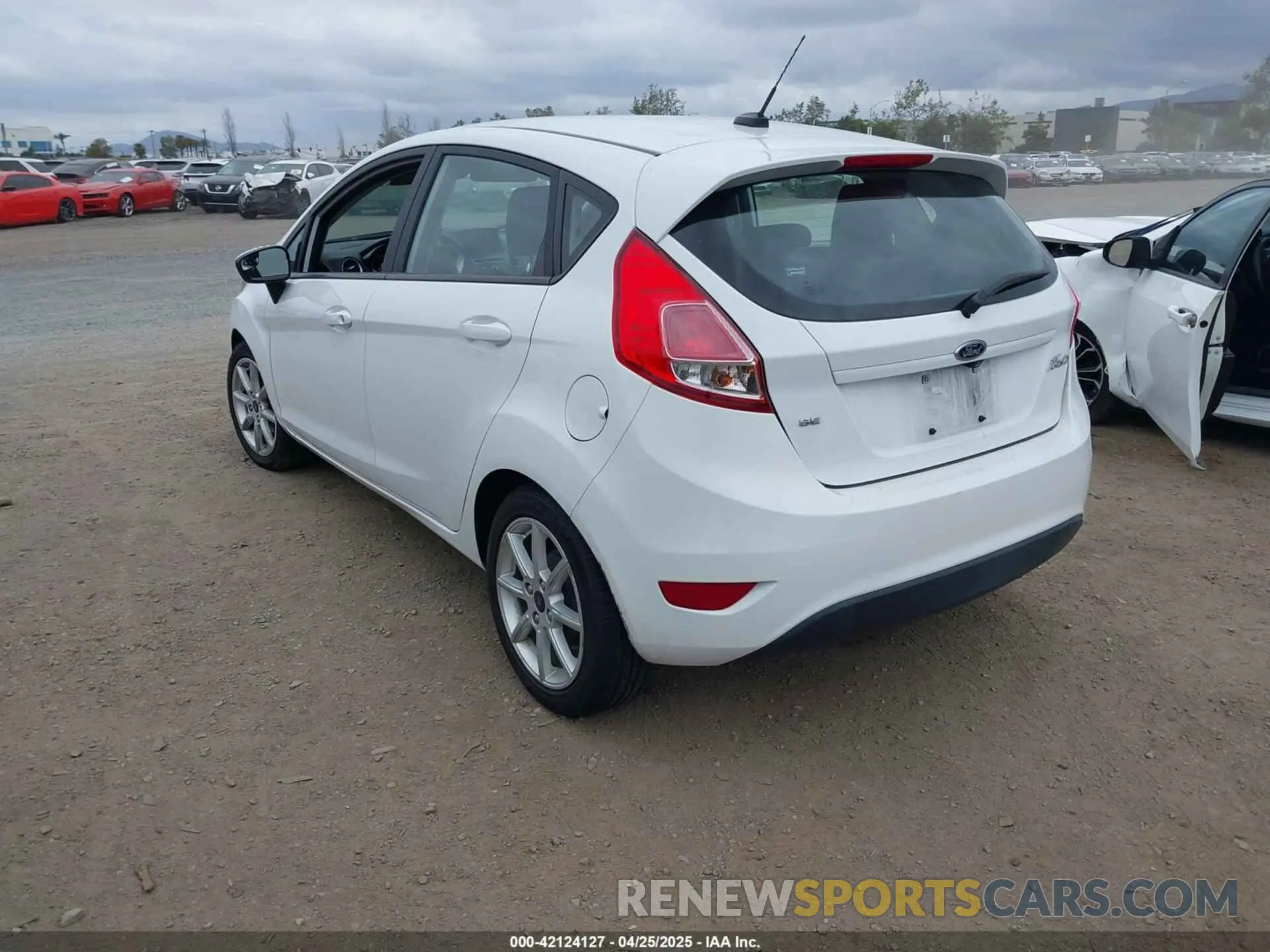 3 Photograph of a damaged car 3FADP4EJXKM143274 FORD FIESTA 2019