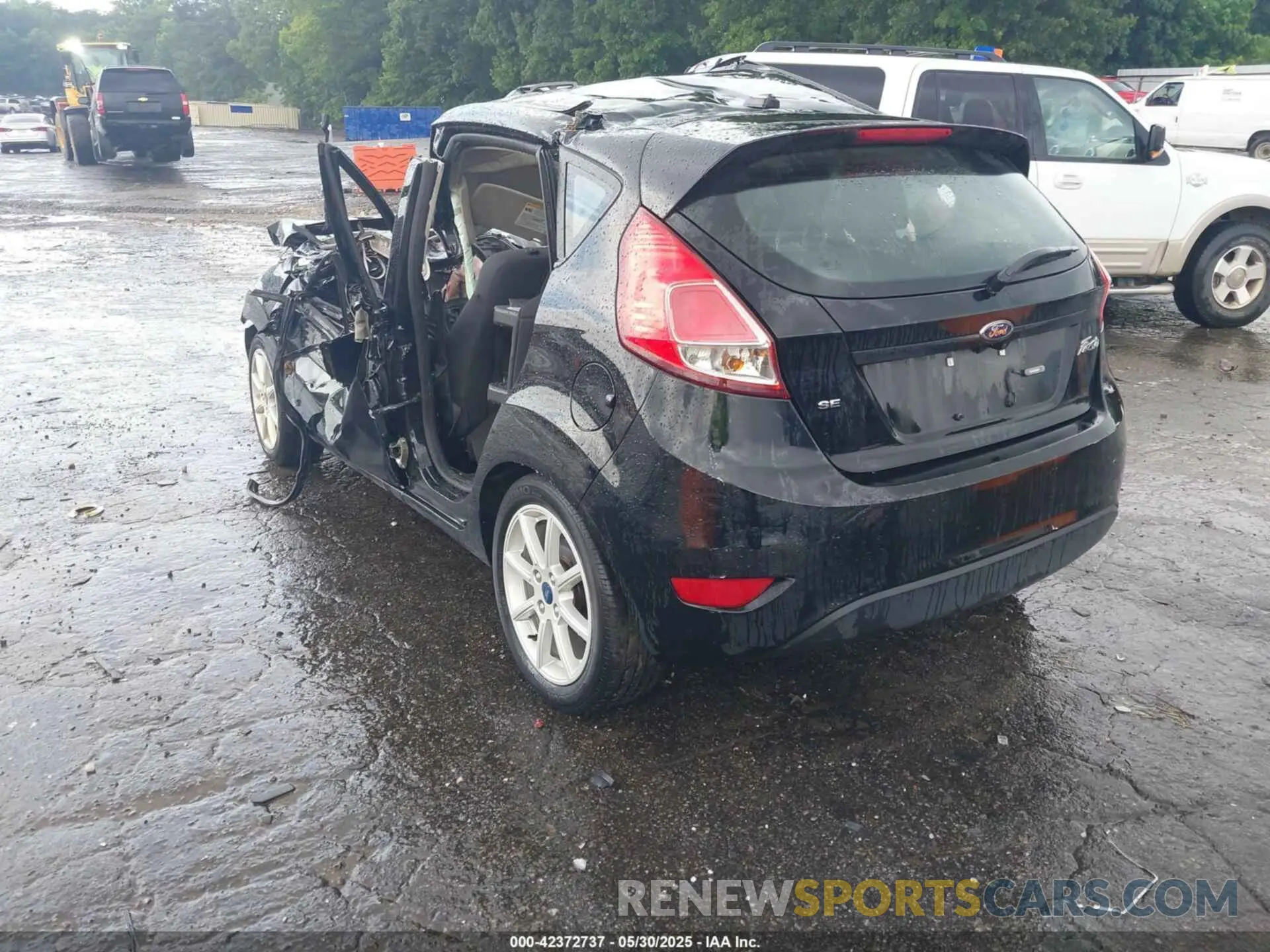 3 Photograph of a damaged car 3FADP4EJXKM152878 FORD FIESTA 2019