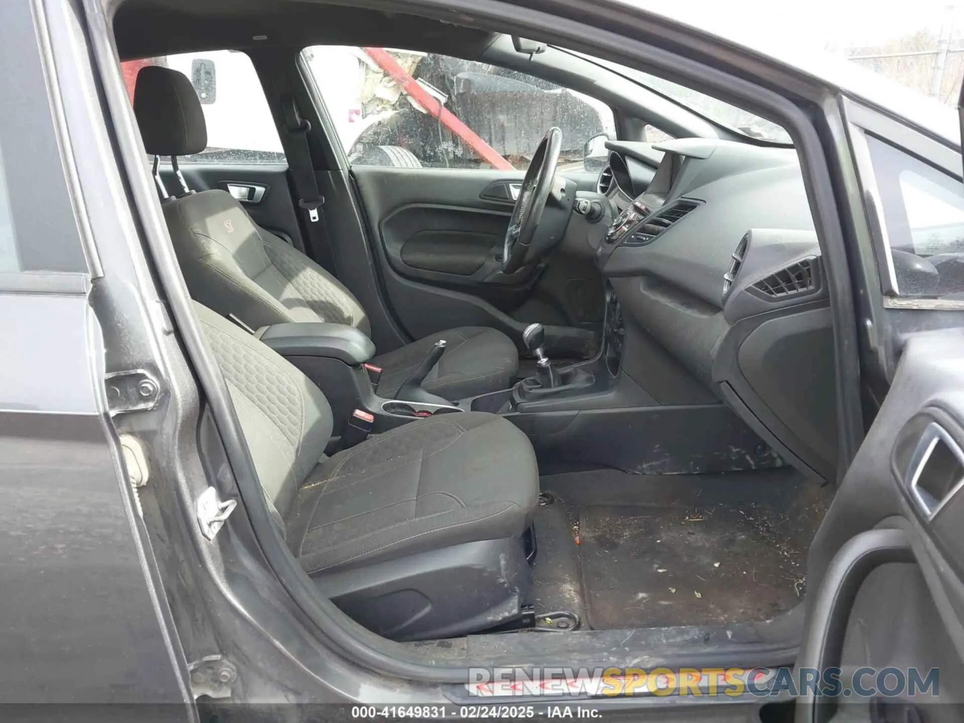 5 Photograph of a damaged car 3FADP4GX2KM139687 FORD FIESTA 2019