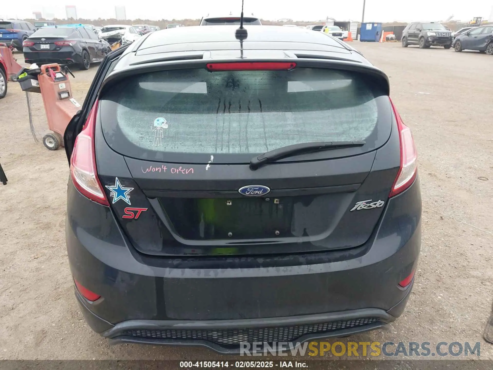 16 Photograph of a damaged car 3FADP4GX5KM121085 FORD FIESTA 2019