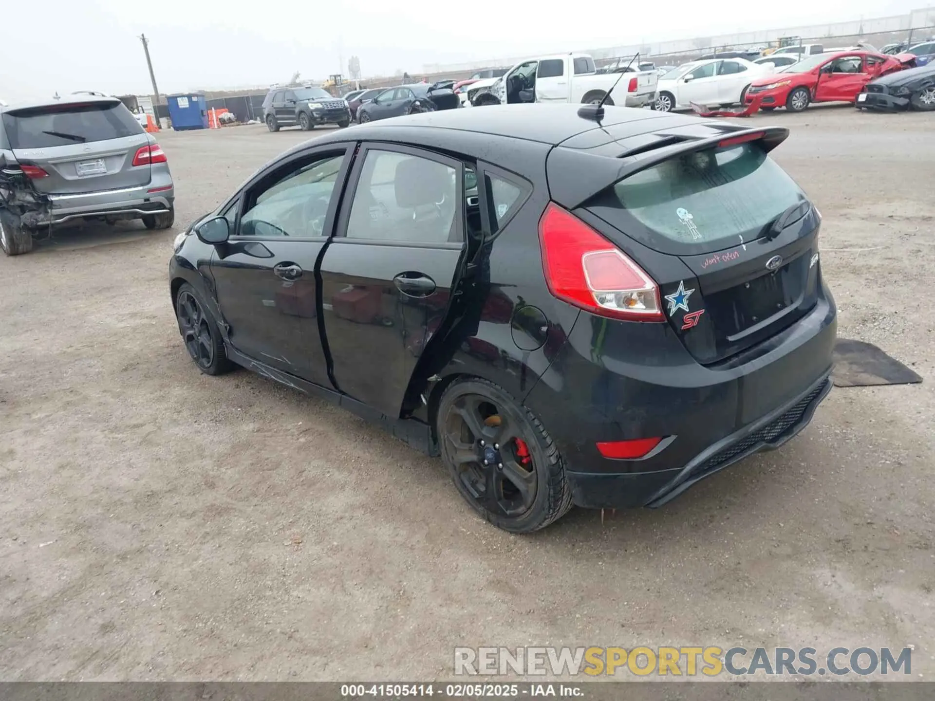 3 Photograph of a damaged car 3FADP4GX5KM121085 FORD FIESTA 2019