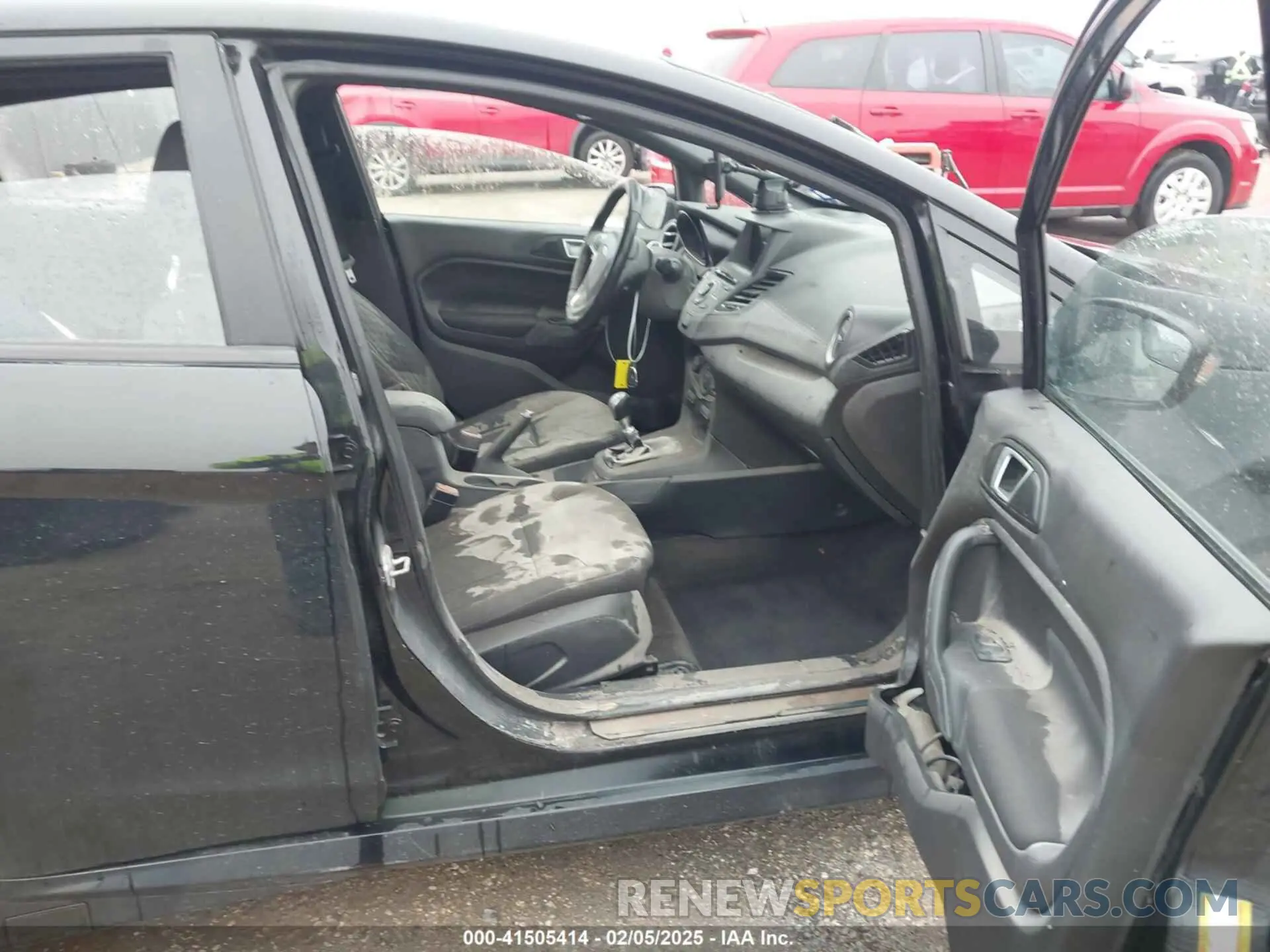 5 Photograph of a damaged car 3FADP4GX5KM121085 FORD FIESTA 2019