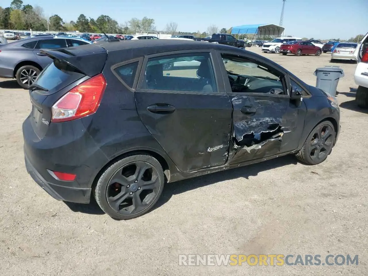 3 Photograph of a damaged car 3FADP4GX6KM166374 FORD FIESTA 2019