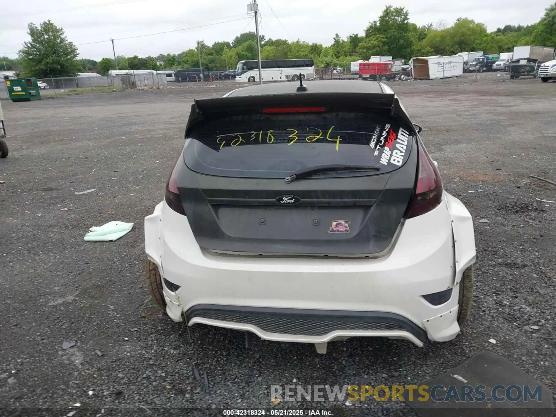 16 Photograph of a damaged car 3FADP4GX7KM144626 FORD FIESTA 2019