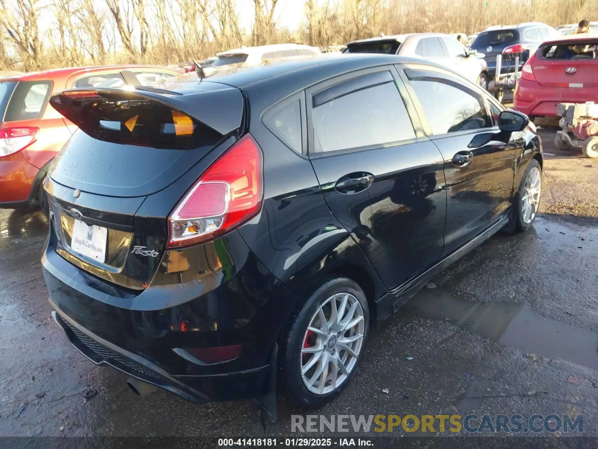 4 Photograph of a damaged car 3FADP4GX8KM164111 FORD FIESTA 2019