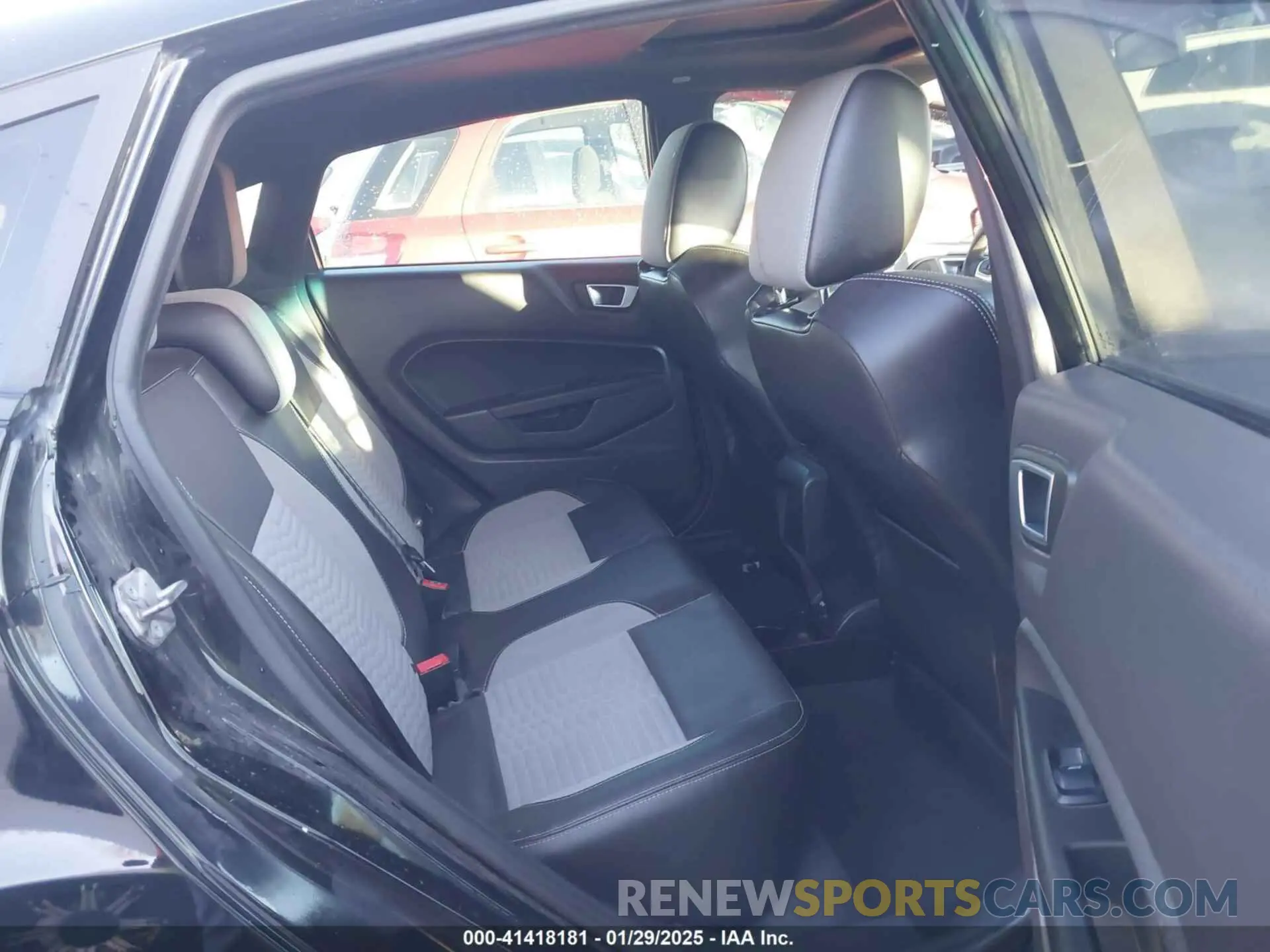 8 Photograph of a damaged car 3FADP4GX8KM164111 FORD FIESTA 2019
