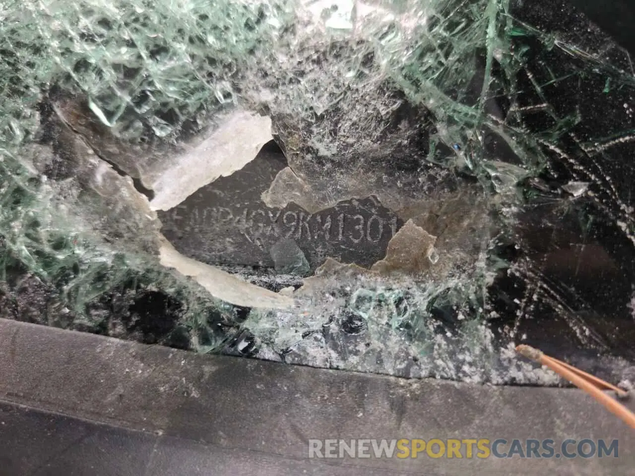 12 Photograph of a damaged car 3FADP4GX9KM130193 FORD FIESTA 2019