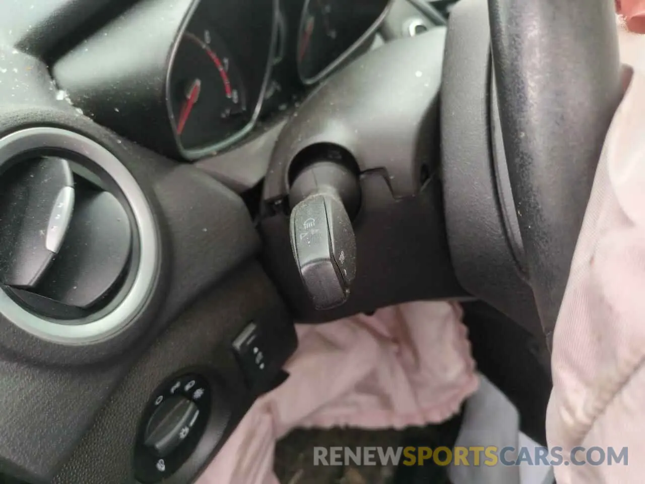 9 Photograph of a damaged car 3FADP4GX9KM130193 FORD FIESTA 2019