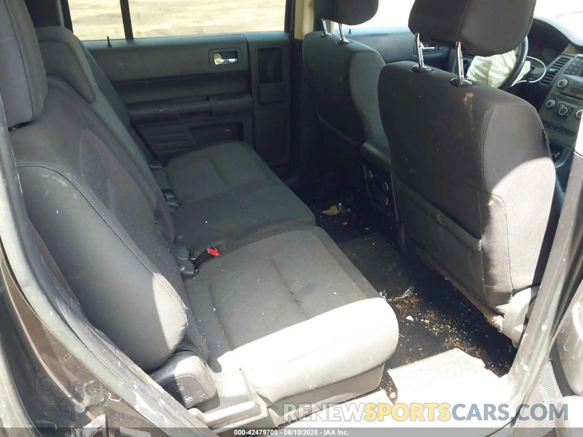 8 Photograph of a damaged car 2FMGK5B85KBA07726 FORD FLEX 2019