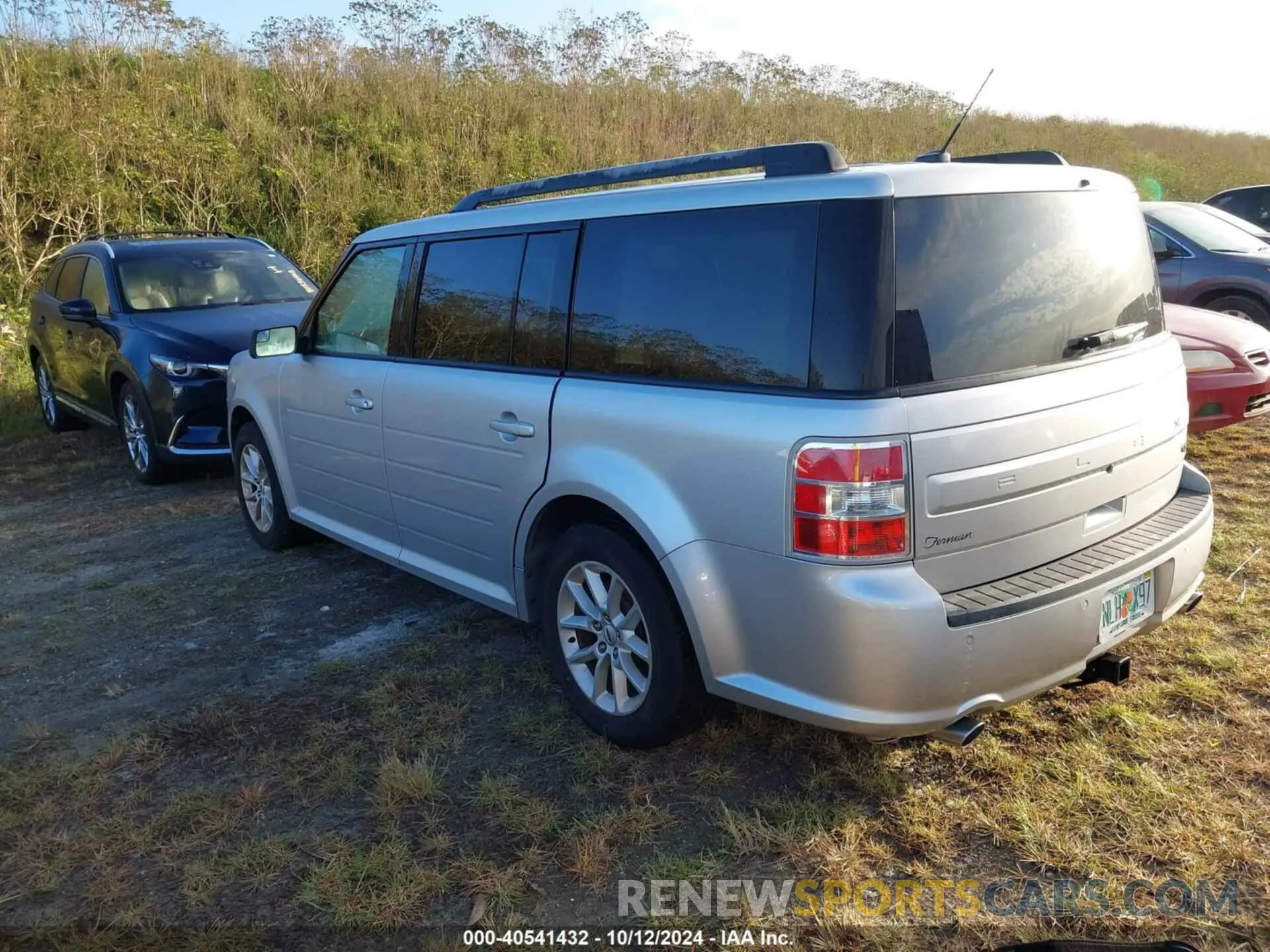 3 Photograph of a damaged car 2FMGK5B88KBA24133 FORD FLEX 2019