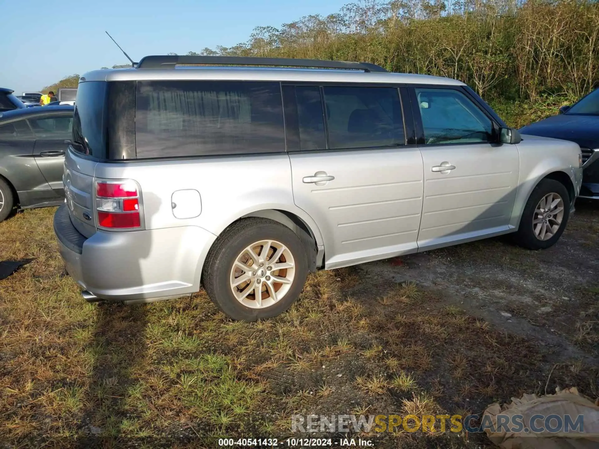 4 Photograph of a damaged car 2FMGK5B88KBA24133 FORD FLEX 2019