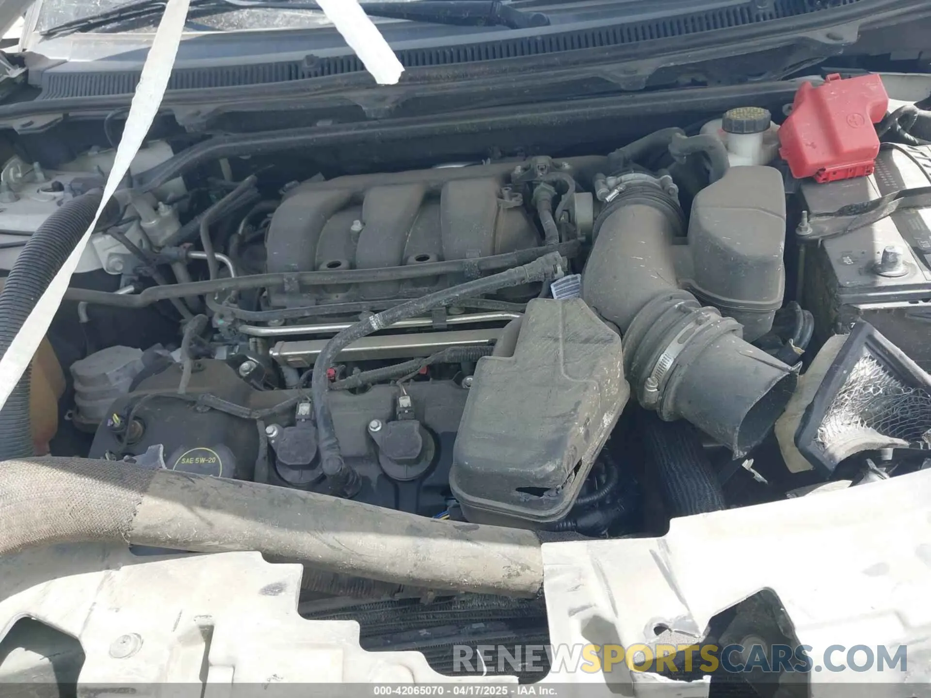 10 Photograph of a damaged car 2FMGK5B8XKBA00710 FORD FLEX 2019