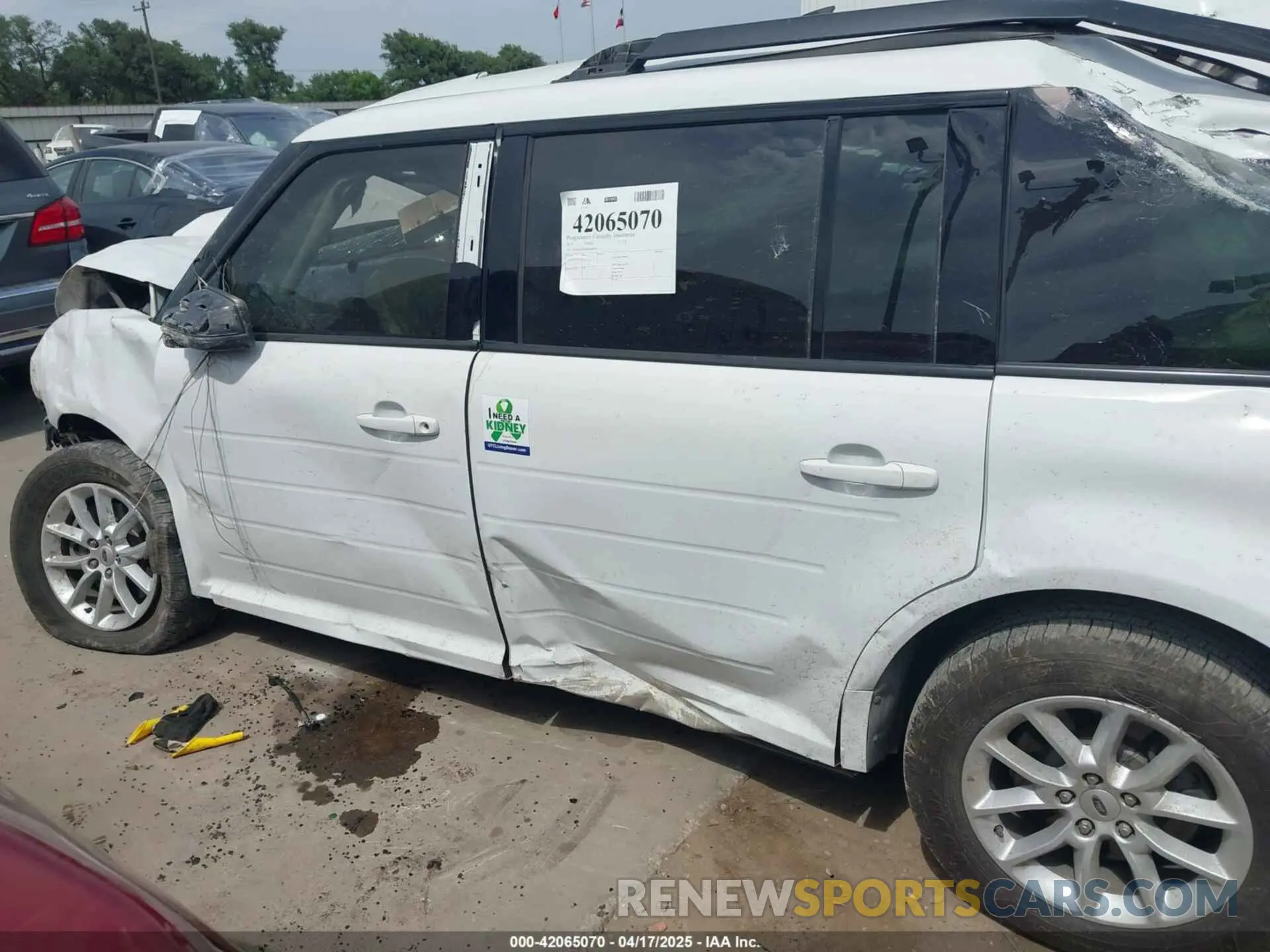 15 Photograph of a damaged car 2FMGK5B8XKBA00710 FORD FLEX 2019