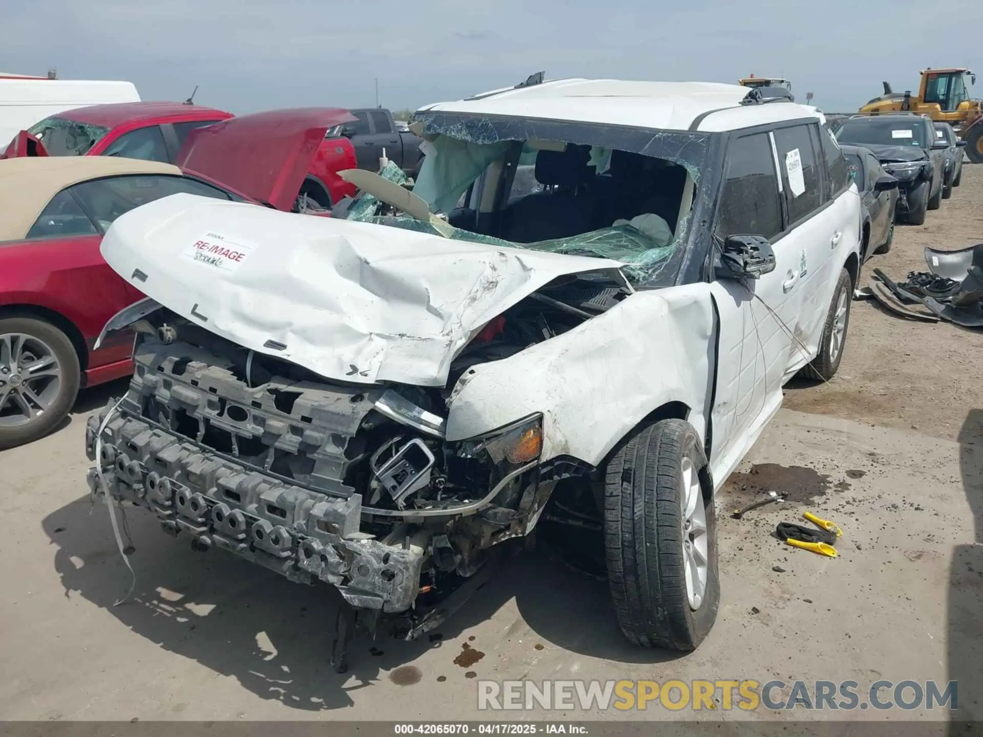2 Photograph of a damaged car 2FMGK5B8XKBA00710 FORD FLEX 2019